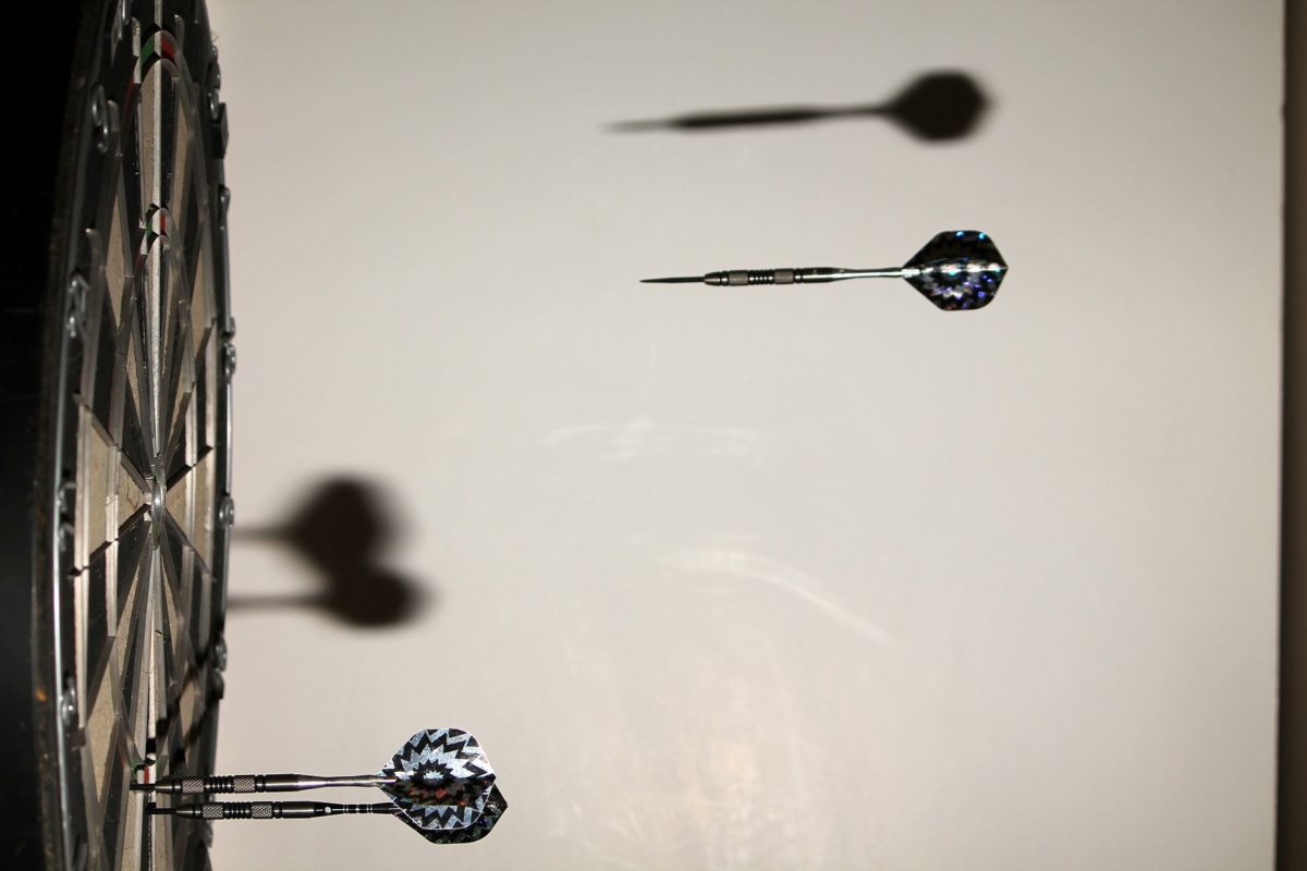 Distance réglementaire et hauteur de cible de fléchettes Darts44